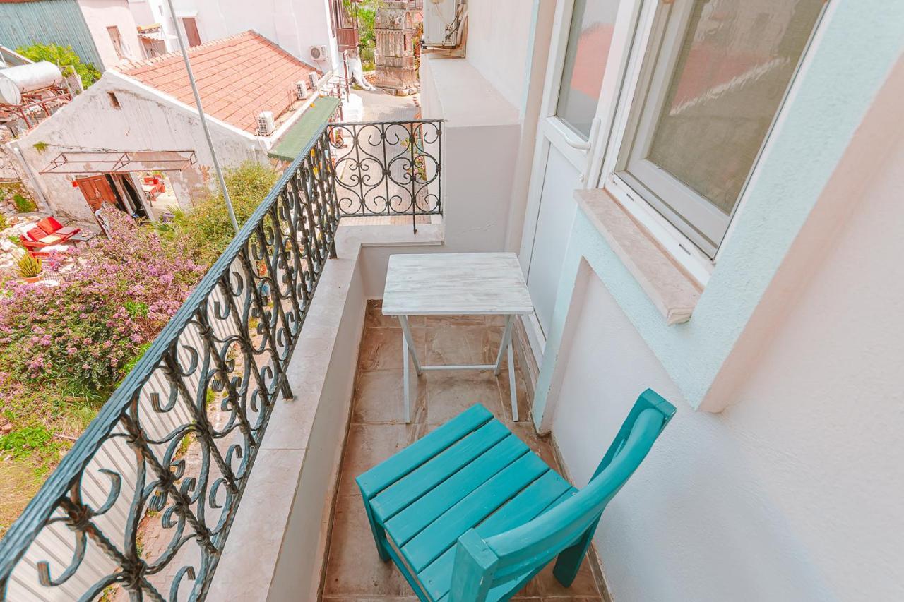 Kuytu Terrace Bed And Breakfast Kaş Ngoại thất bức ảnh